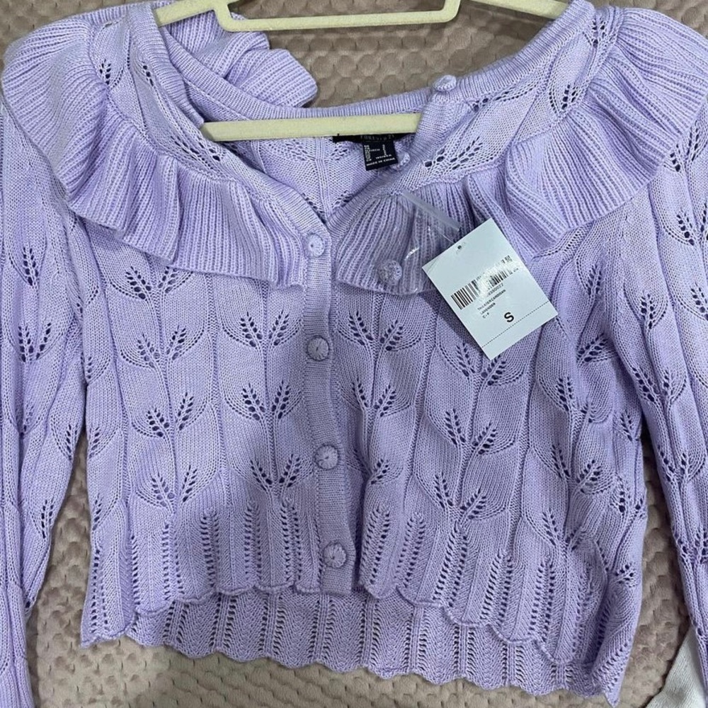 Size Small Sweater cute and great spring colors